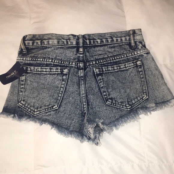 Forever 21 Denim Shorts - Picture 3 of 5